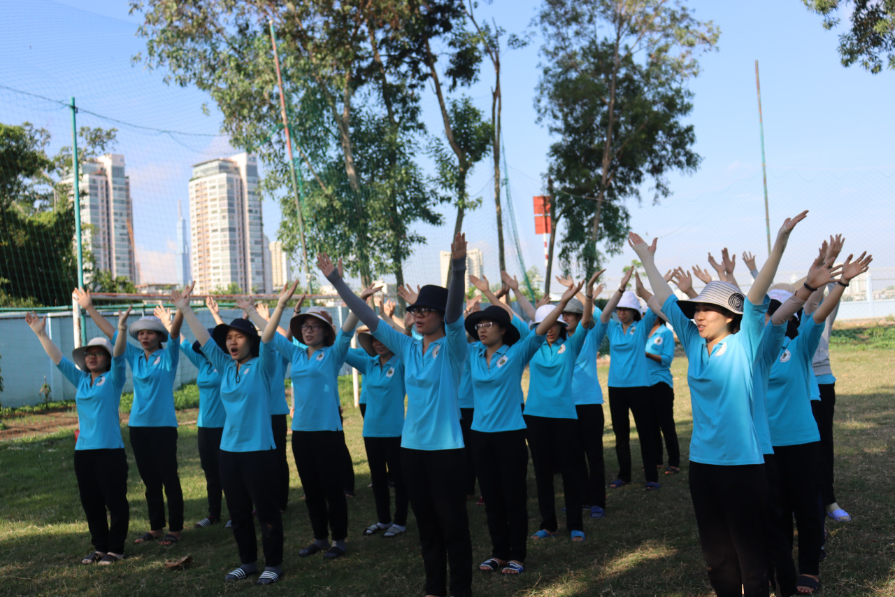 Hình anh: Chị Em Thỉnh viện, Tập Viện và học viện Nữ La San chơi chung dịp 01/05/2021