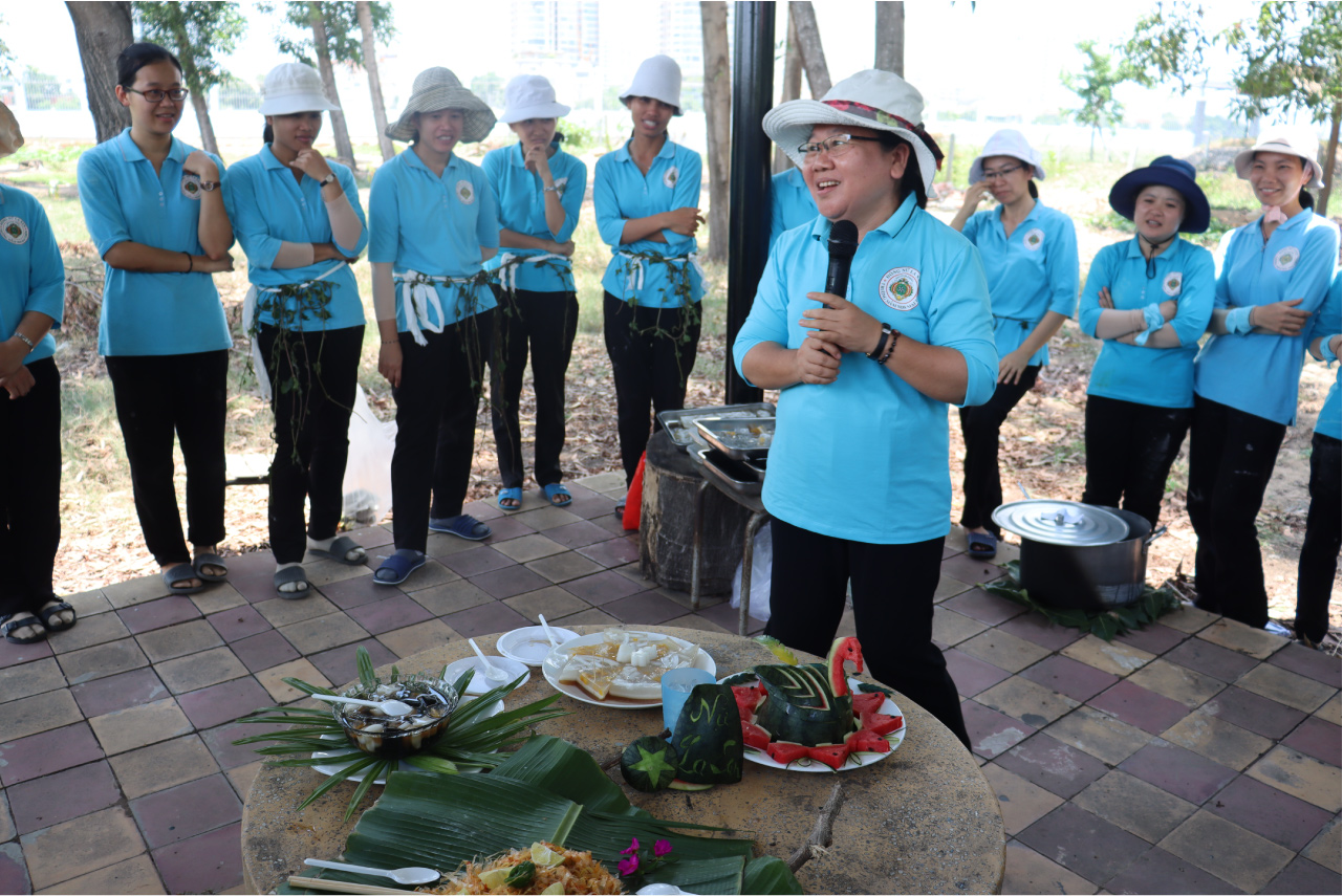 Hình anh: Chị Em Thỉnh viện, Tập Viện và học viện Nữ La San chơi chung dịp 01/05/2021