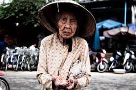 Thứ 2 Tuần 20 TN (C) - Mt 19, 16-22