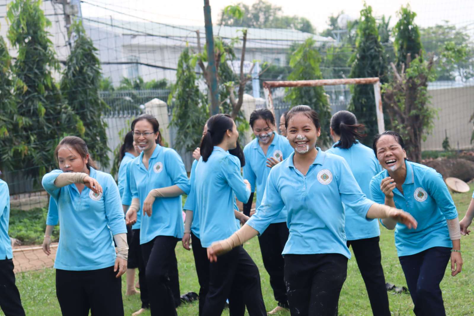 Chơi chung mừng bổn mạng Tập Viện, Học Viện Nữ La San